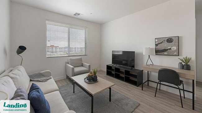 Photo - 2323 N 150th Dr Unidad C-3072.1405337