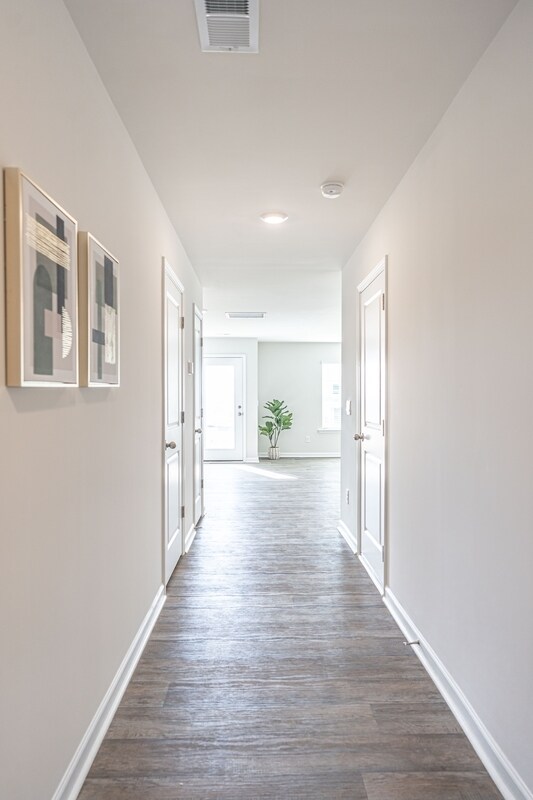 Photo - 207 Maddox Dr