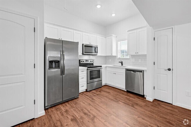 Building Photo - 311 Clifton St Unit A Rental
