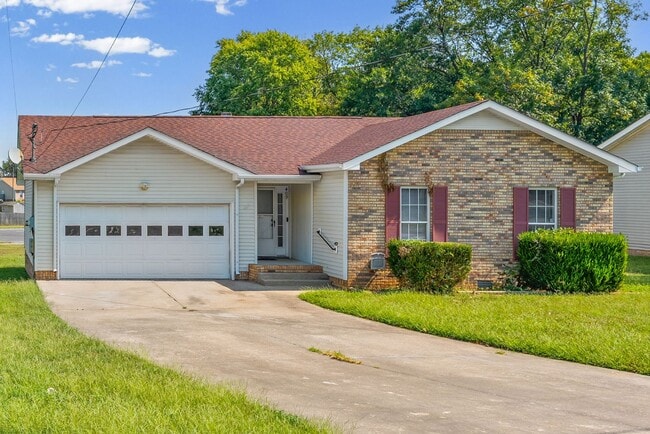 409 Sandburg Dr