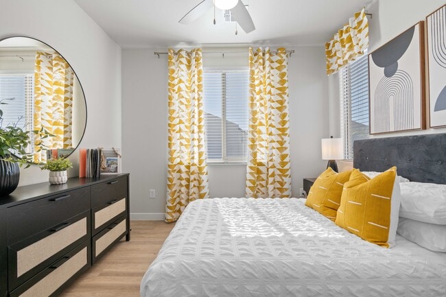 2BR, 2BA - 1,006SF - Moderne at Rocking K