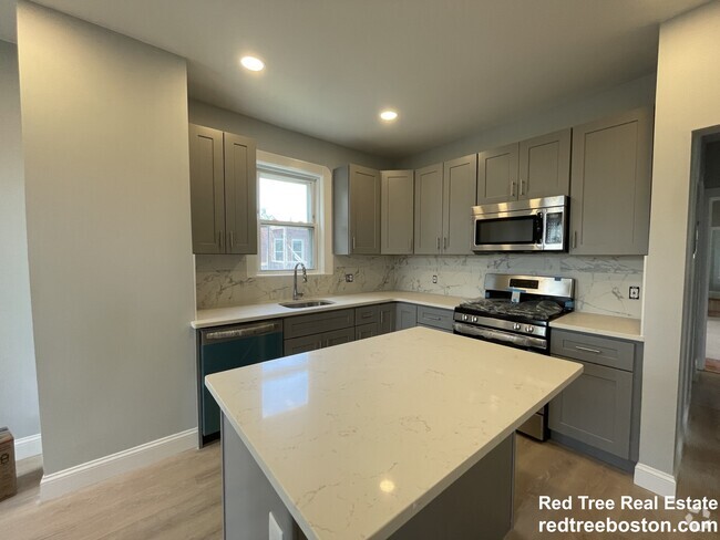 Building Photo - 44 Ashley St Unit 2 Rental