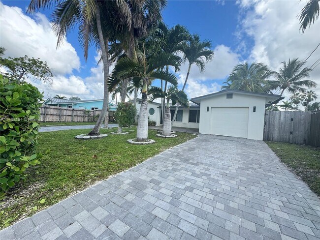 Photo - 1709 SW 5th Pl Casa