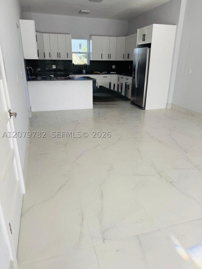 Photo - 401 Lexington Dr