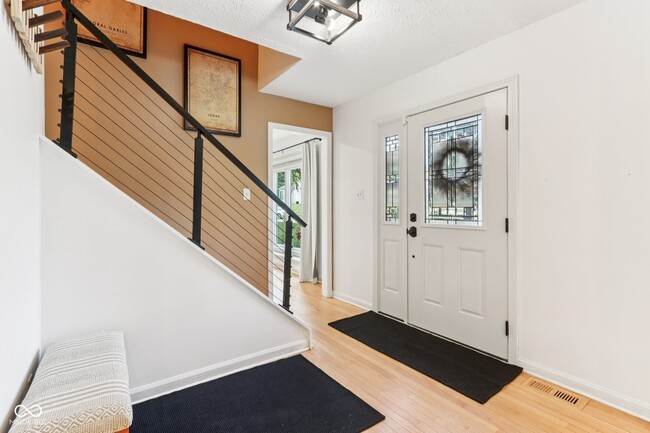 Photo - 521 Thornberry Dr