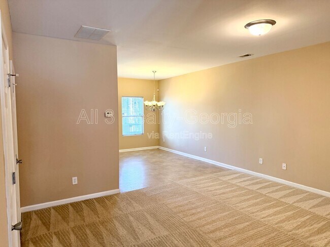 Photo - 2390 Camden Oak Way