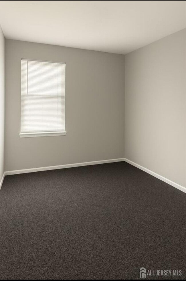 Photo - 72 Longfellow St