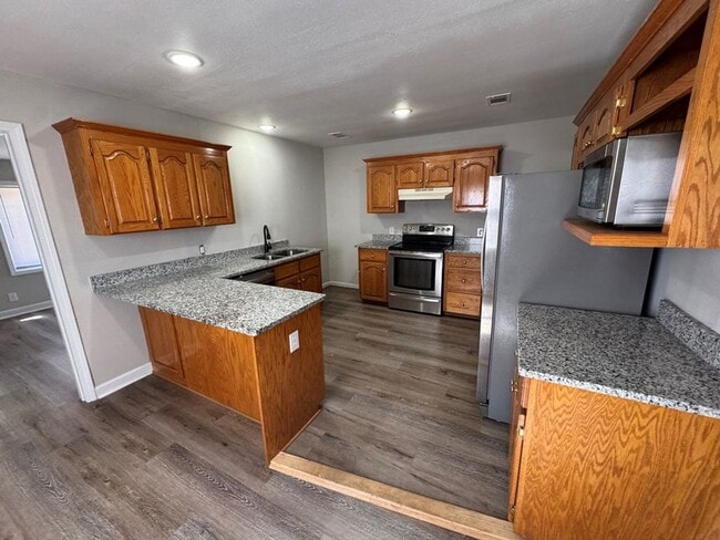 Photo - 508 Maple St