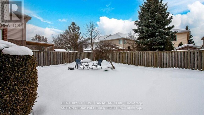 Photo - 1570 Beaverbrook Ave