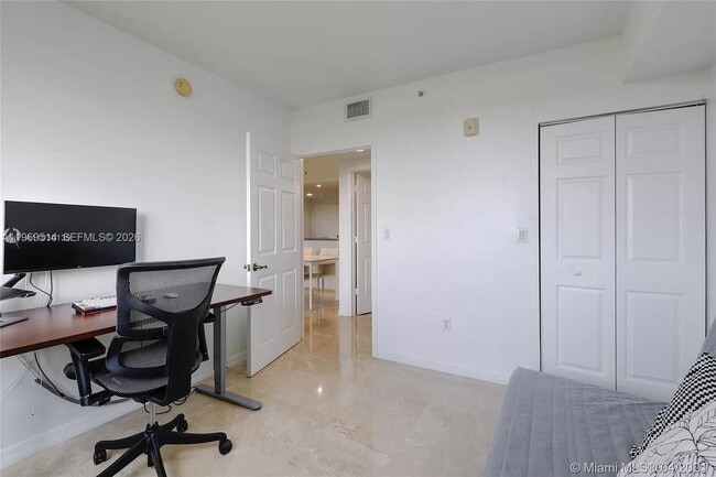 Photo - 3530 SW 22nd St Unit 607