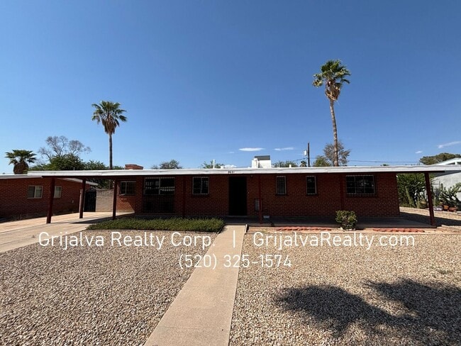Beautiful 4 Bedroom 3 Bath Brick House for... - Beautiful 4 Bedroom 3 Bath Brick House for...