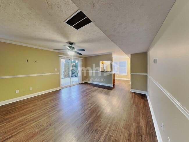 Photo - 6707 Wimbledon Dr