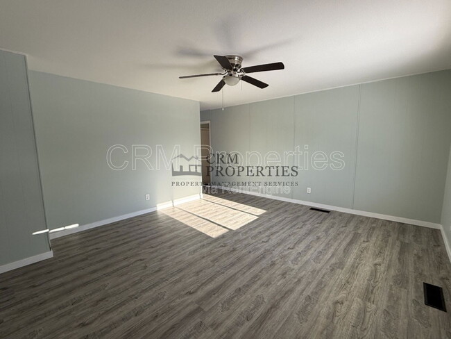 Photo - 806 Maumee Dr