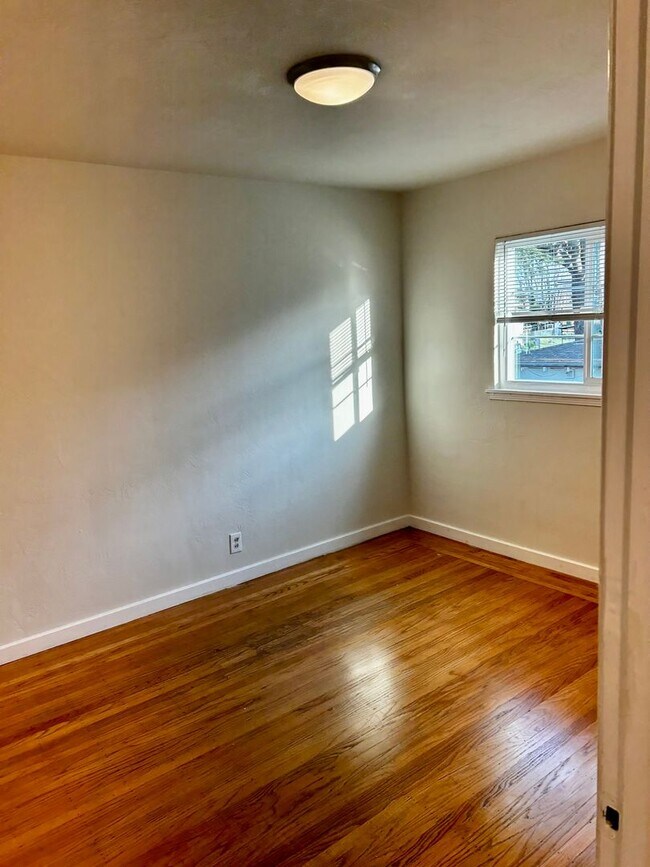 Photo - Blake - NCLT Unit 1346