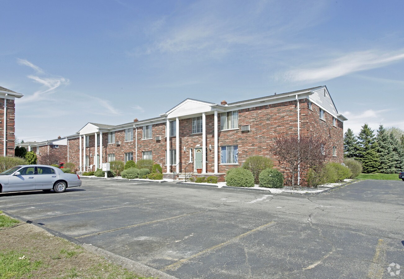 Photo - Kingsview Manor