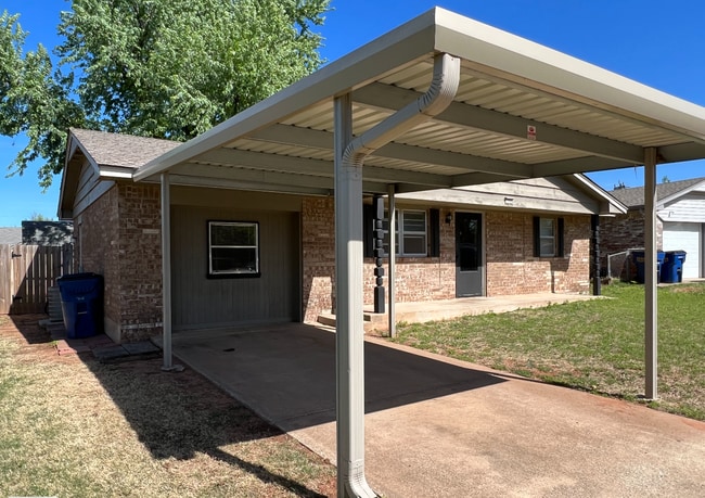 Photo - 722 S Meadow Ln