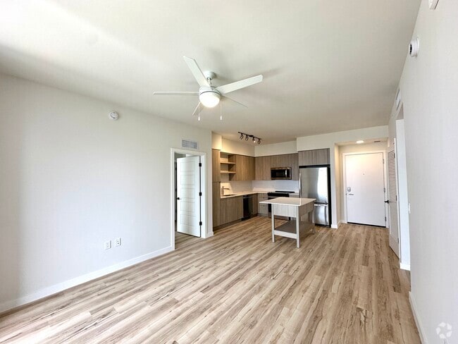 Building Photo - 142 SW 5th Ave Unit A24 Rental