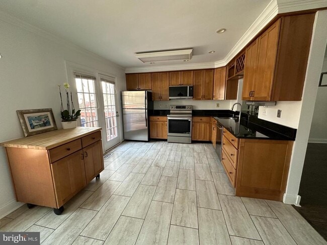 Photo - 4713 Columbia Rd