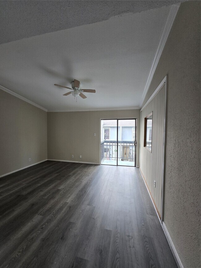 Building Photo - 9550 Deering Dr Unit 408 Rental