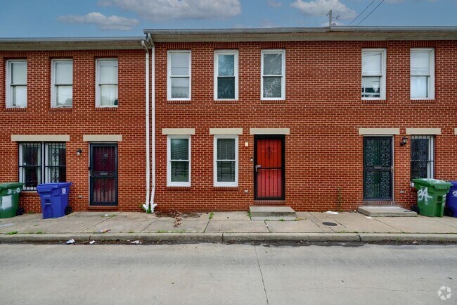 Building Photo - 32 N Spring St Rental