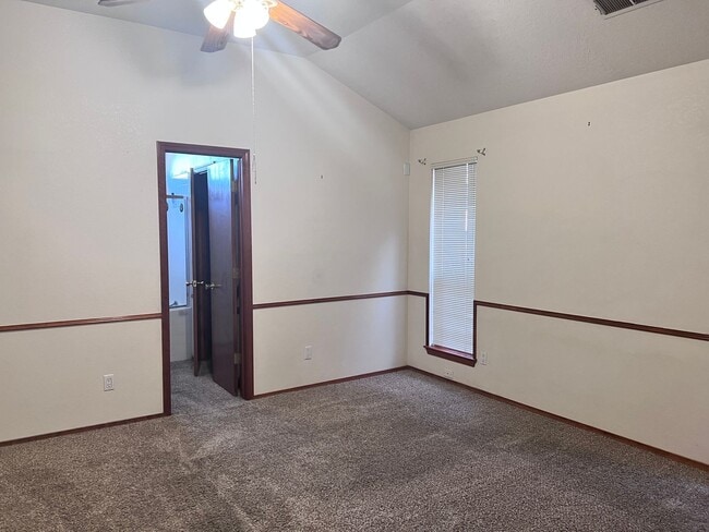 Photo - Views & Great location! 3 Br, 2 Bath, w/ major kitchen appliances, fireplace, 2 car garage.