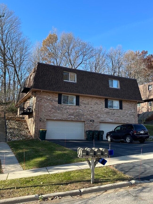 Building Photo - 516 Marshall Ct