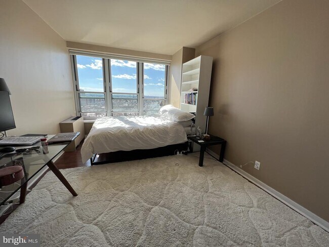 Photo - 224 W Rittenhouse Square Unit 1409