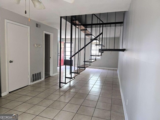 Photo - 3815 Parklane Dr