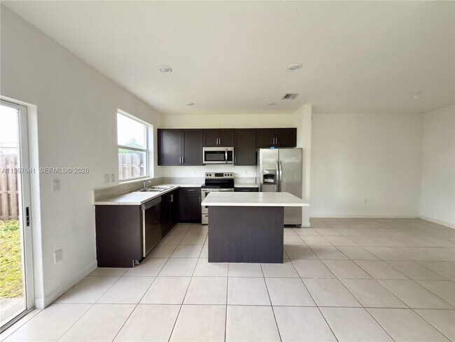 Photo - 2701 SE 15th St