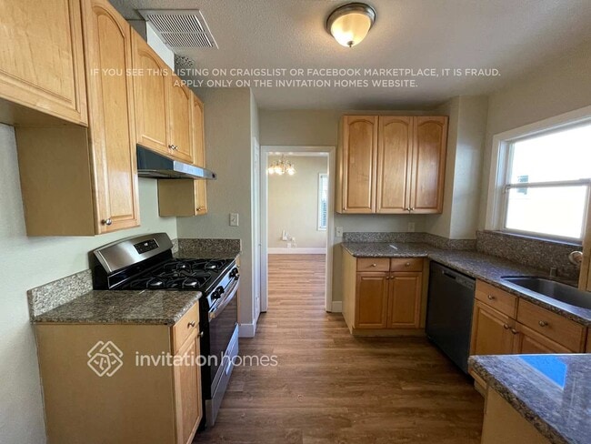 Photo - 1509 Rice St