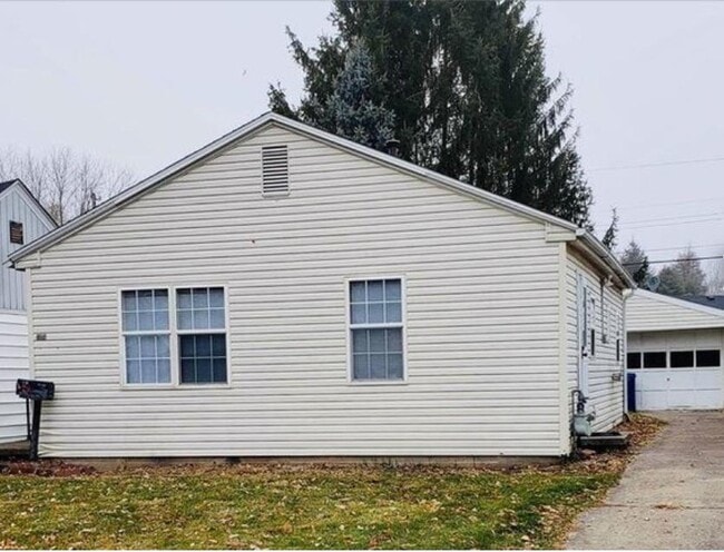 Building Photo - 1404 W North St