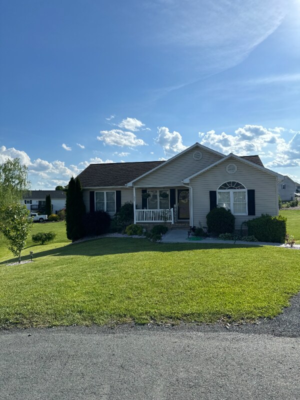 Photo - 123 S Foxhall Ln House