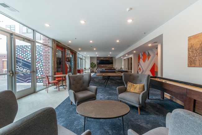 Photo - The Bridges - Student Living - ALL Inclusive