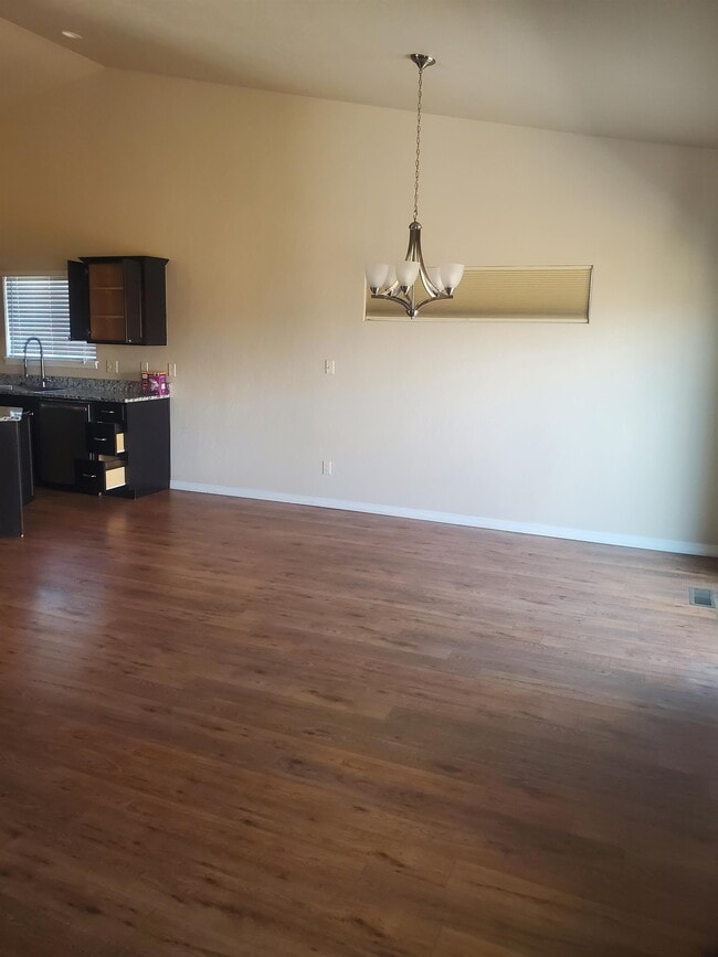 Photo - 212 Hideaway Ln