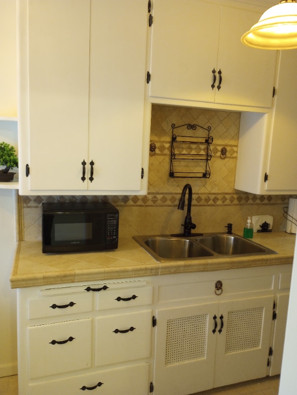 Photo - 2471 Belgrave Ave Unidad B