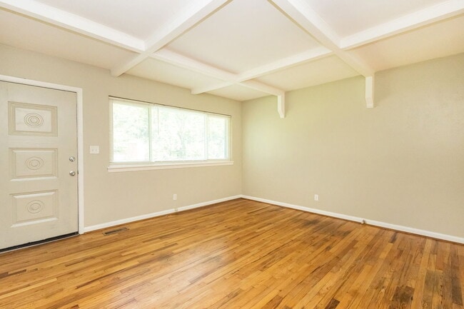Photo - 1720 S Seminole Dr
