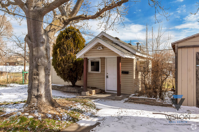 Building Photo - 1075 S Jeremy St Unit 2 Rental