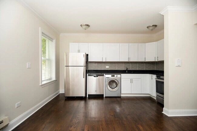 Photo - 2127 N Dayton St Unit 201
