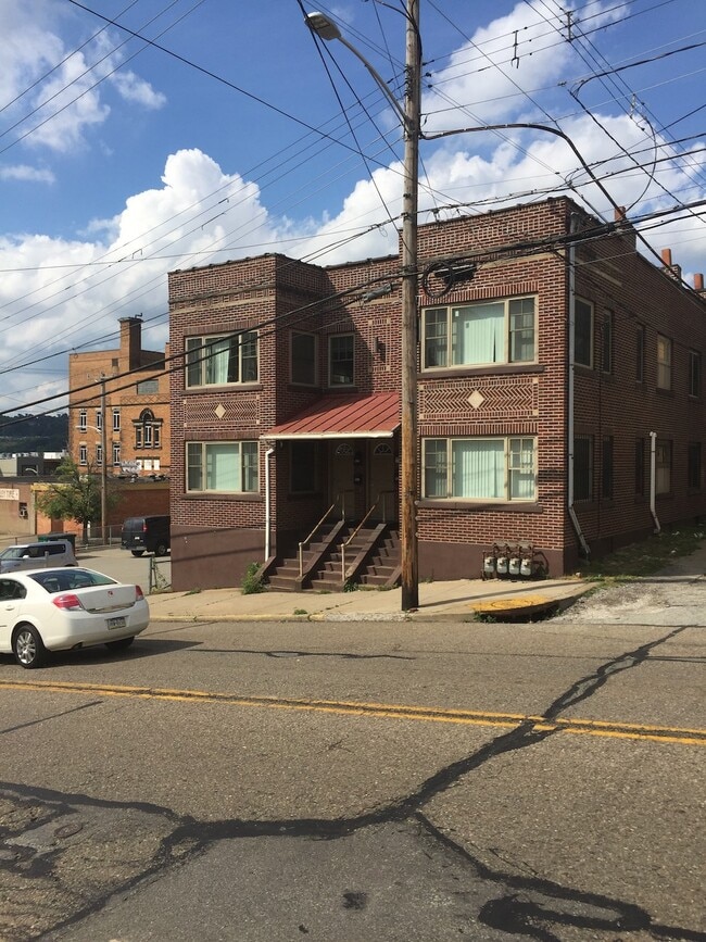 Photo - 907 West St Unit 1