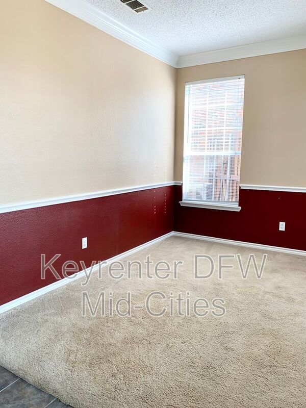 Photo - 8702 Saddlehorn Dr