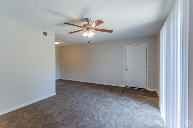 Woodlake Apartments