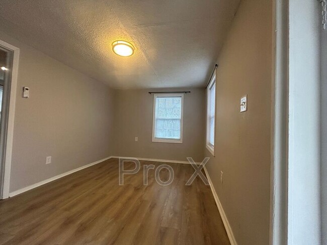 Photo - 814 Crutcher St