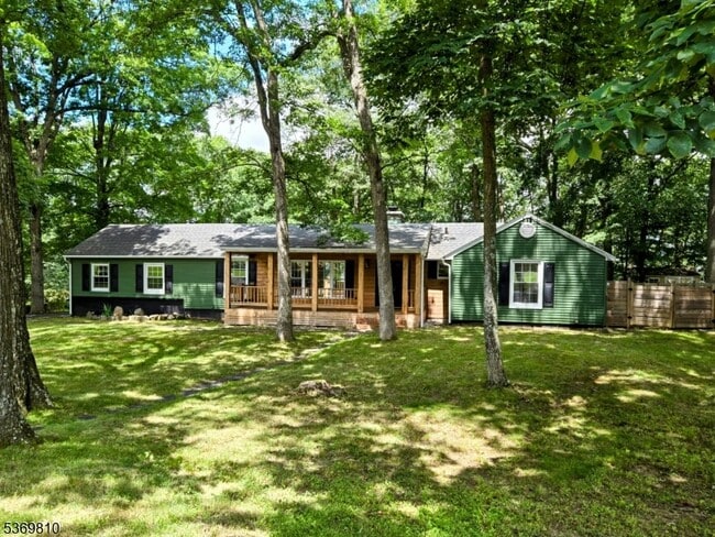 Photo - 182 Alpine Trail House