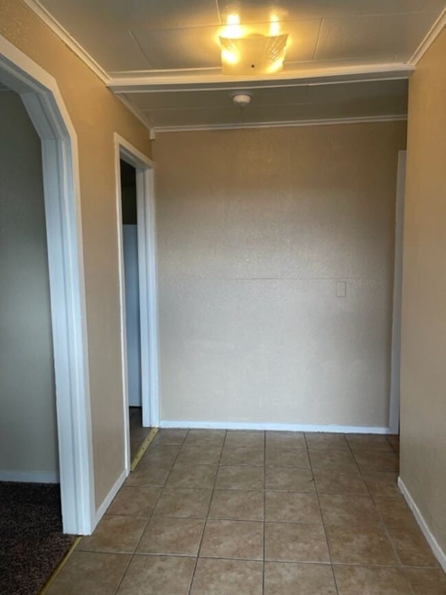 Photo - 2 Bedroom in Anderson with yard and garage!