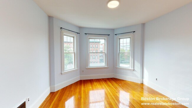 Photo - 789 Columbia Rd Unit 3