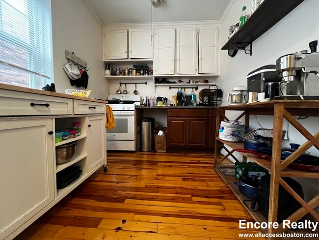 Photo - 22 Fairbanks St Unit #6