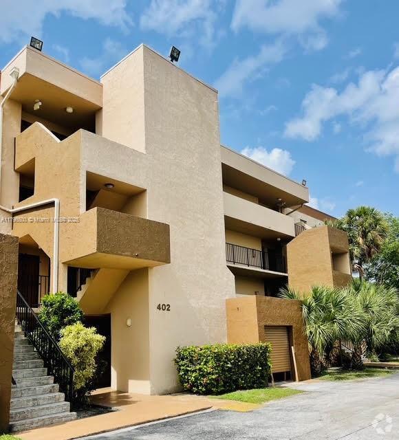 Building Photo - 402 NW 87th Ave Unit 204 Rental