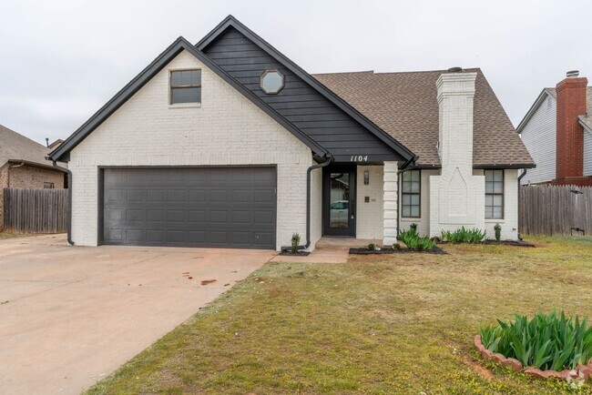 Building Photo - Remodeled Home in Moore