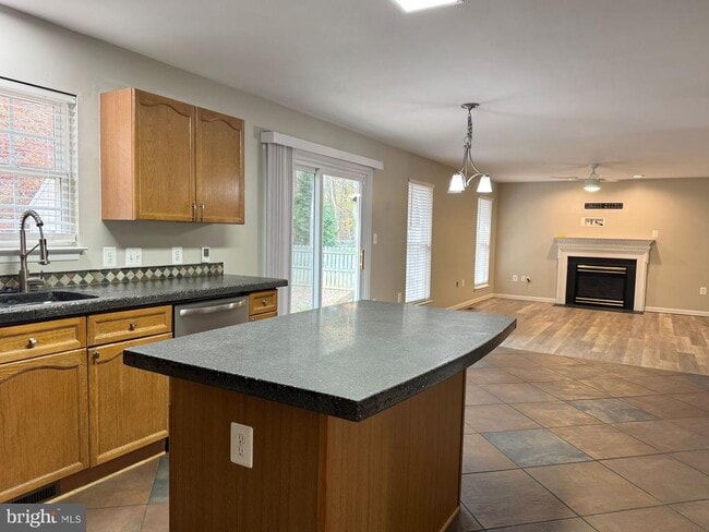 Photo - 3915 N Andover Ln