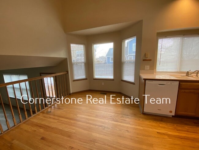 Photo - 1345 Coolcrest Dr